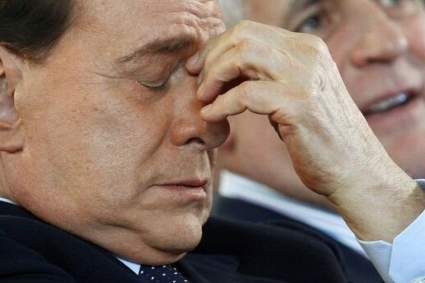S.Berlusconi kariauja ir su spauda.