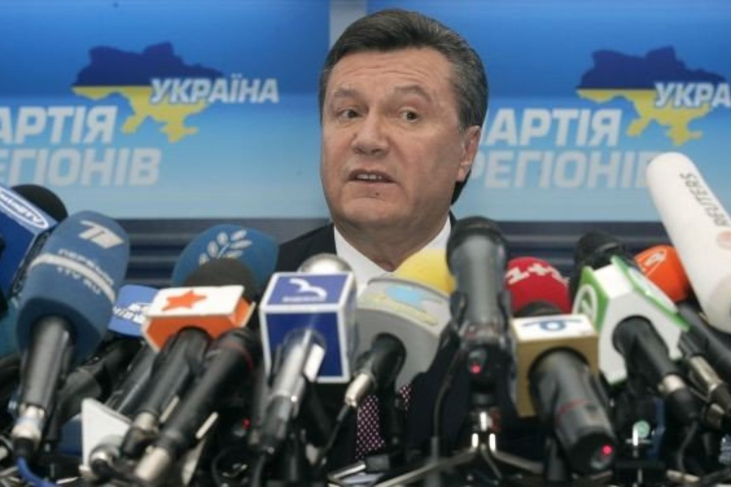 Buvęs premjeras Viktoras Janukovyčius paskutinis iš favoritų įsijungė į rinkimų kampaniją.