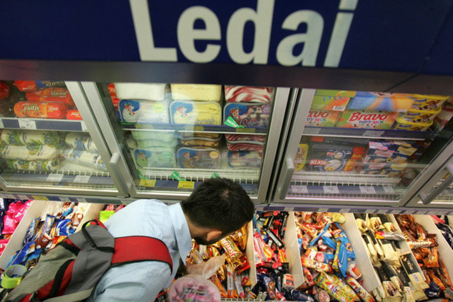 Didieji gamintojai skaičiuoja, kad šią vasarą ledų parduota maždaug dešimtadaliu mažiau nei praėjusiais metais.