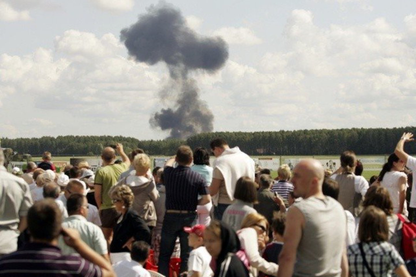 Per šventę nukrito Baltarusijos naikintuvas Su-27.