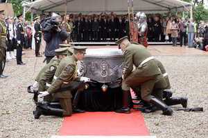 Kunigaikščių Radvilų palaikai amžiams atgulė Dubingiuose (nuotraukos, video)