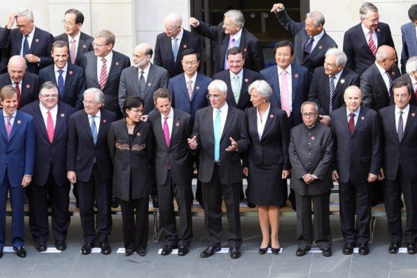G20 finansų ministrai sutarė griežčiau kontroliuoti bankininkų apetitą.