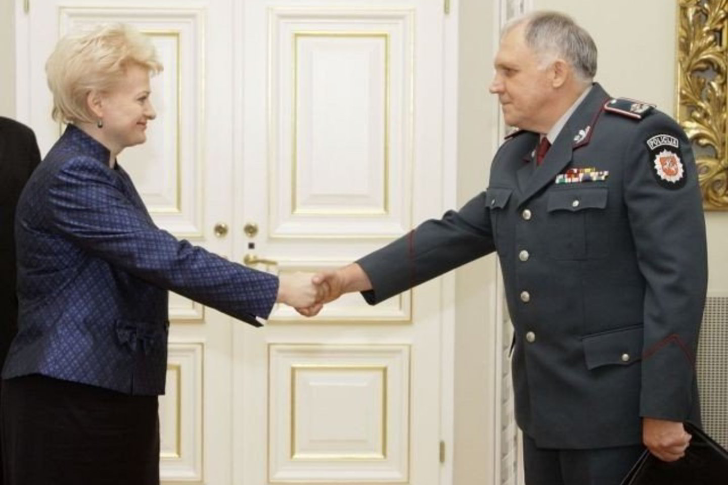 D.Grybauskaitė pirmadienį padėkojo Policijos departamento pareigūnams už profesionalumą ir operatyvumą sulaikant H.Daktarą.