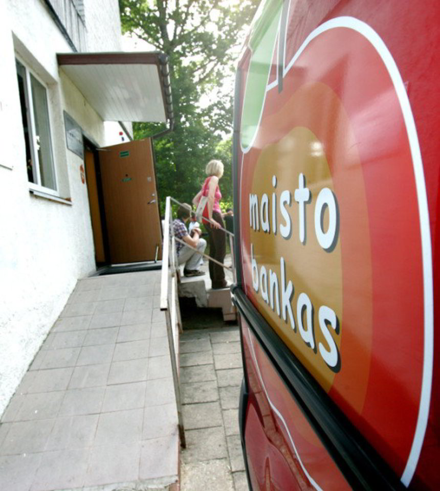 „Maisto bankas“ ir „Iki“ parems skurstančiuosius.
