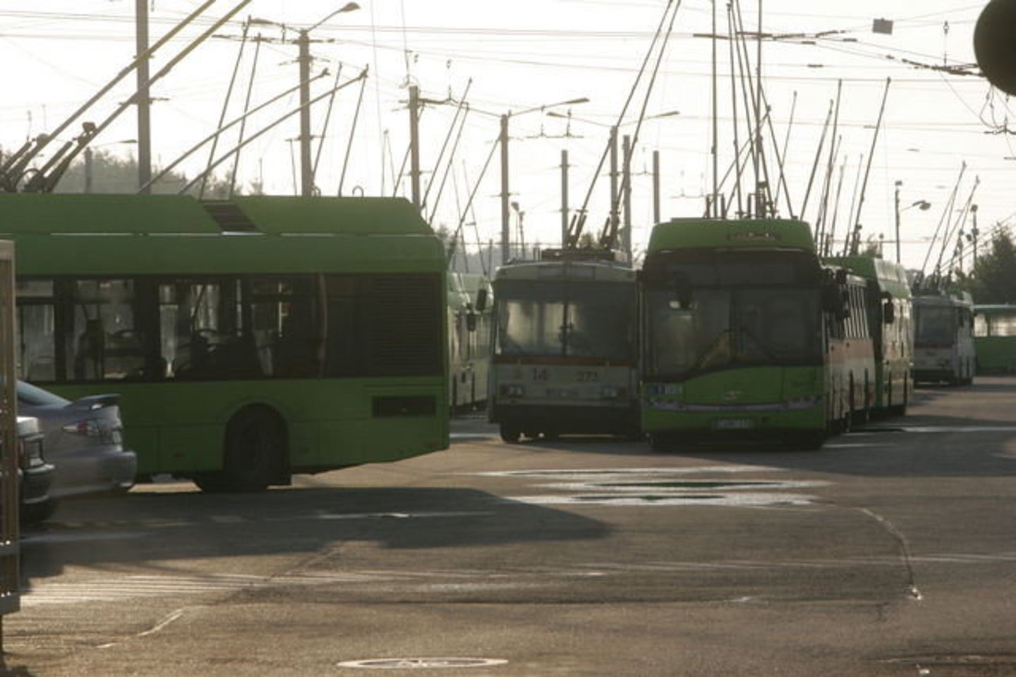 Ketvirtadienio rytą vėl streikavo dalis Kauno „Autrolio“ troleibusų vairuotojų.