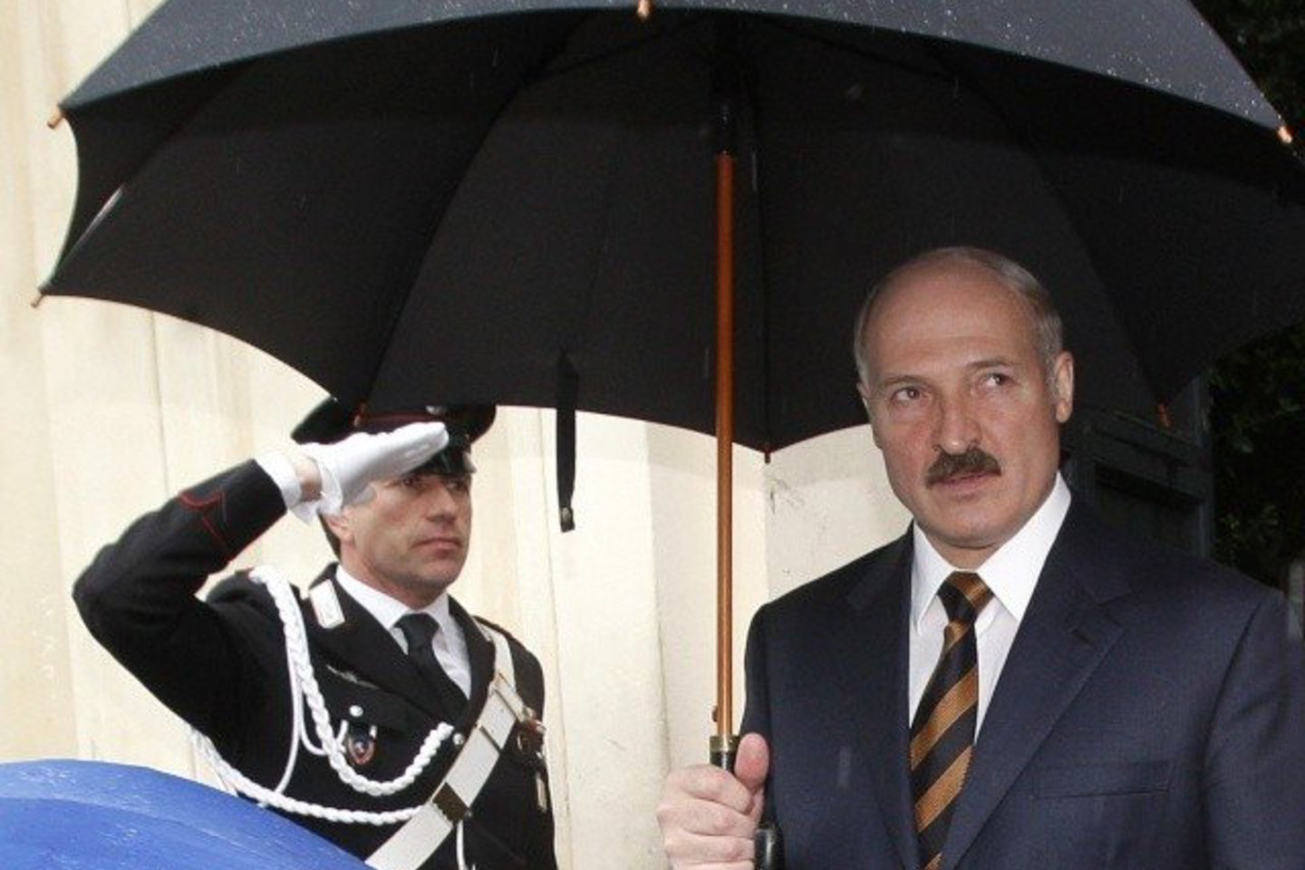 A.Lukašenka nusprendė važiuoti automobiliu.