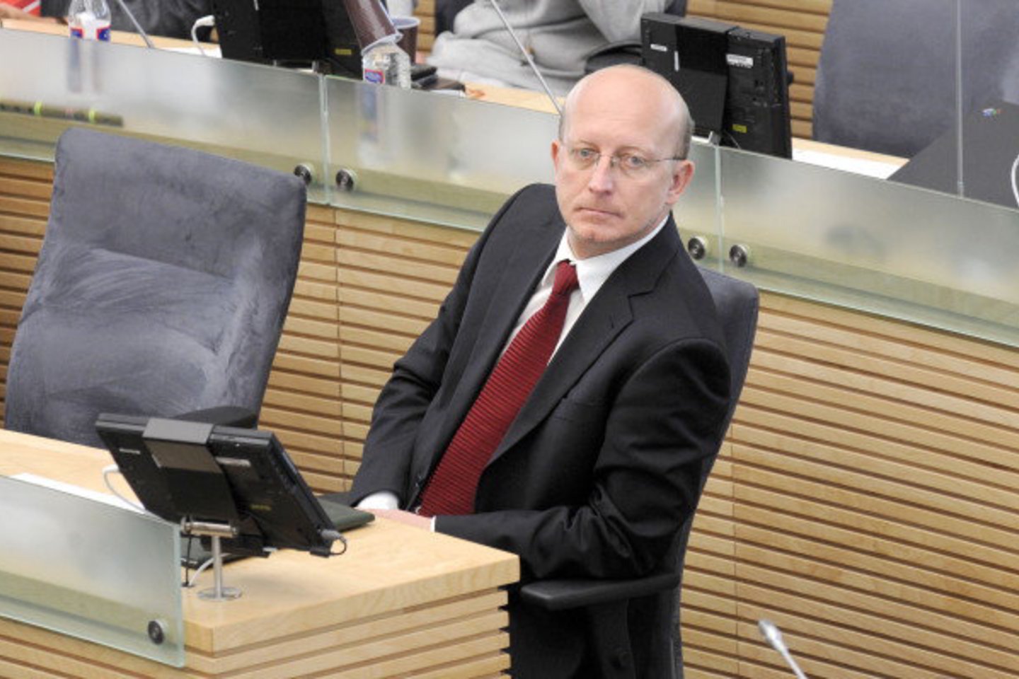 Su A.Valinsku traukiasi visa komanda.