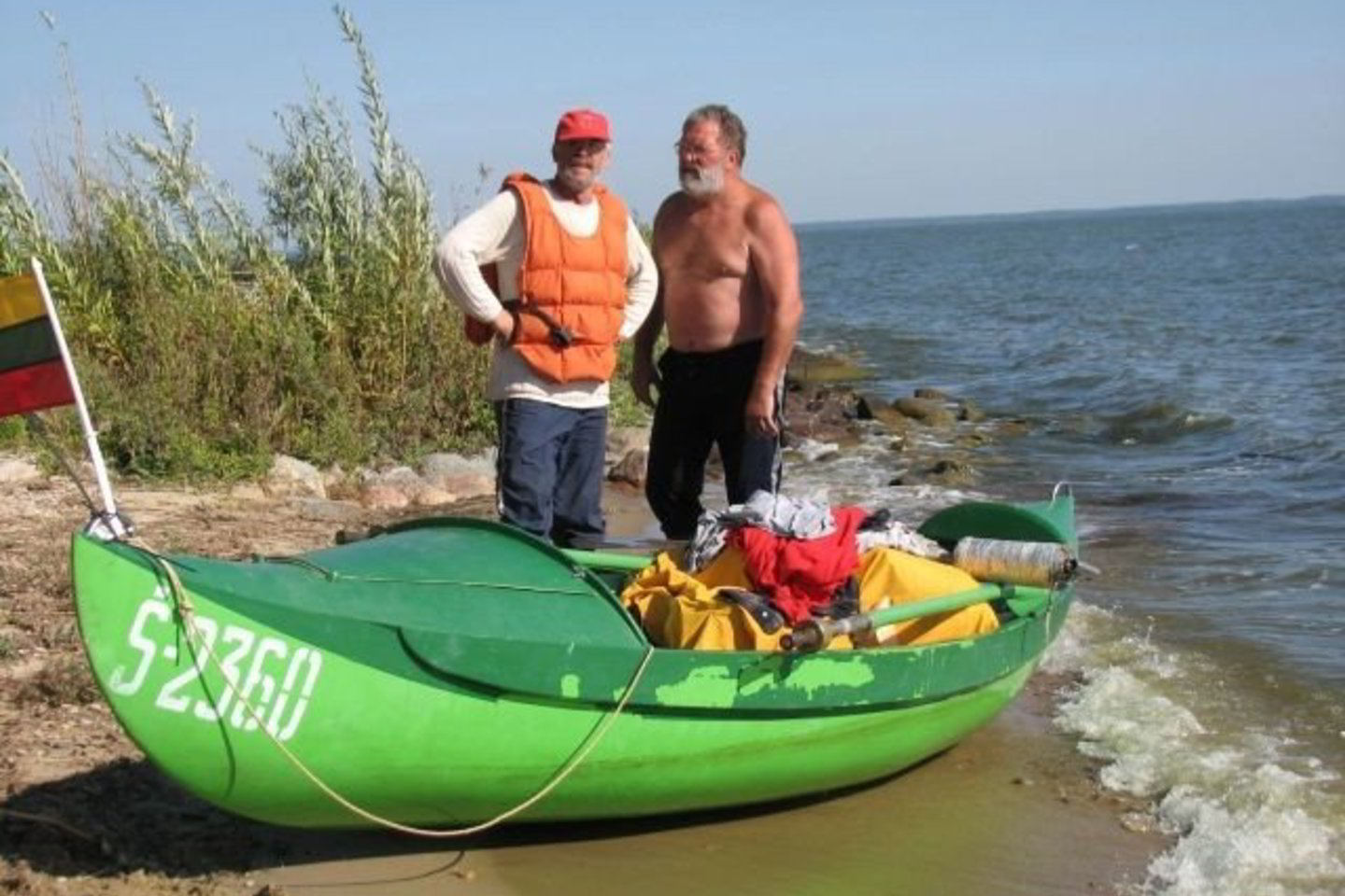 G.Luckus (dešinėje) ir V.Kasperavičius kajaku nuplaukė 300 kilometrų.
