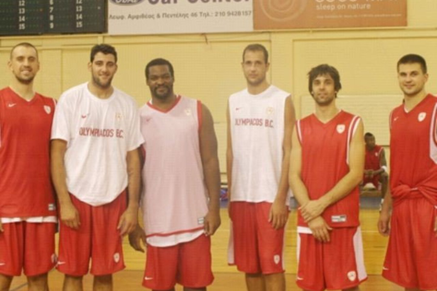 L.Kleiza (dešinėje) ir kiti „Olympiakos“ žaidėjai pilna jėga ruošiasi naujajam sezonui.