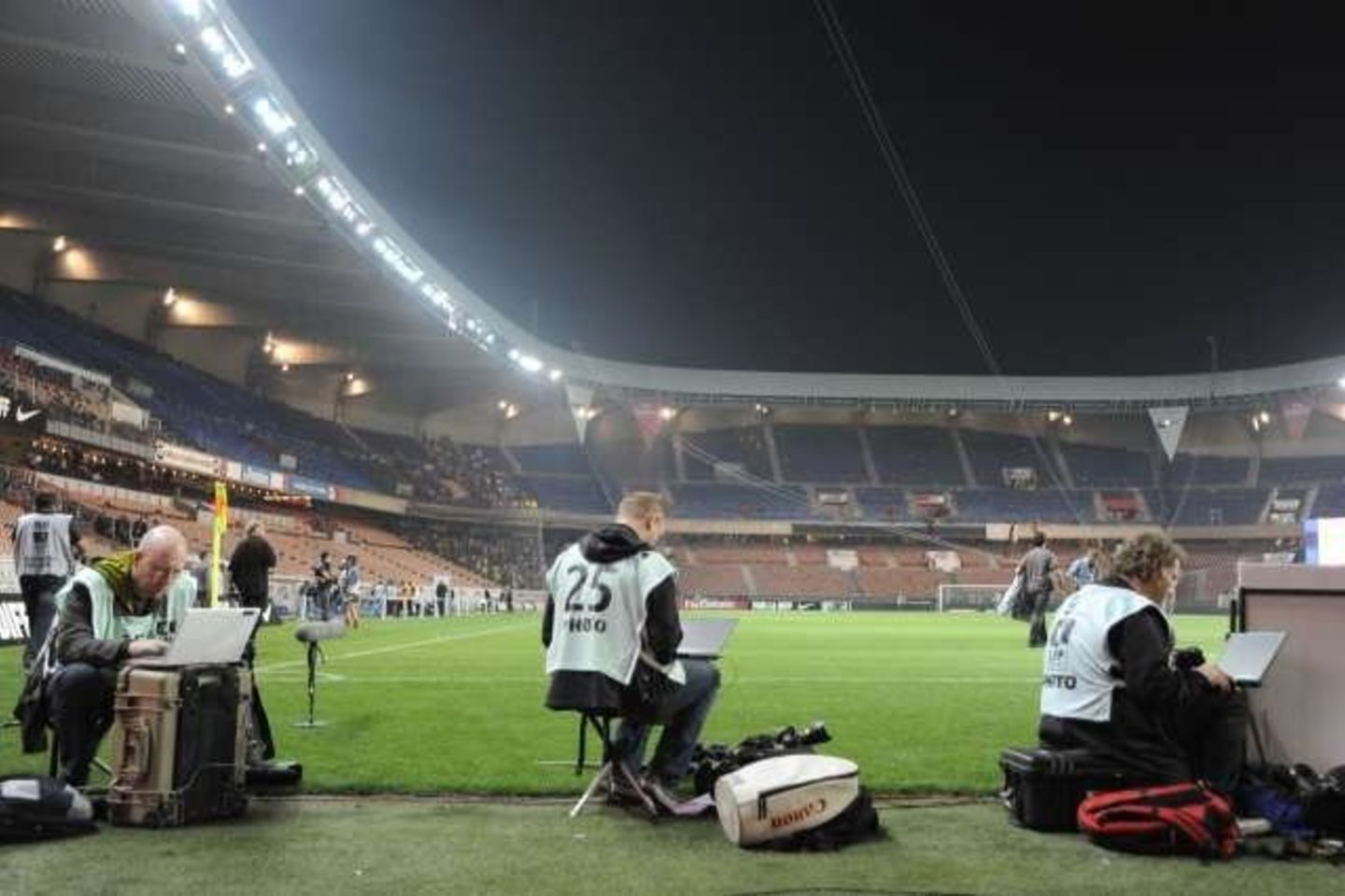 Tarptautinis olimpinis komitetas (IOC) norėtų išsaugoti esamus apribojimus - leisti olimpiniame futbolo turnyre dalyvauti žaidėjams iki 23 metų, paliekant galimybę į rinktinių sudėtis įtraukti tris vyresnius futbolininkus.