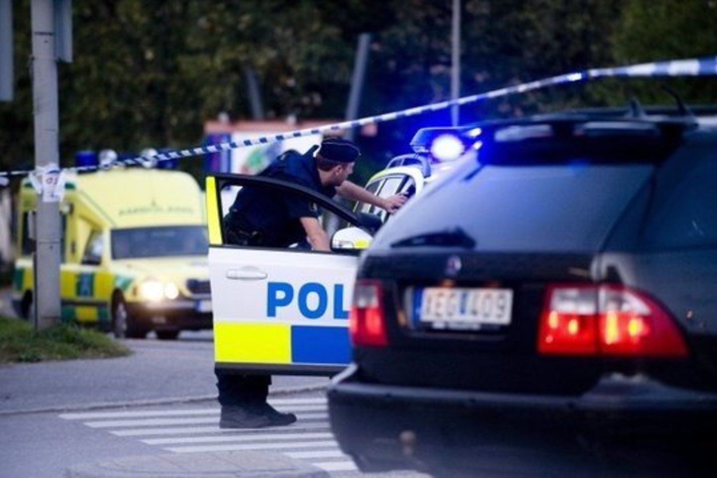 Švedijos policija šiuo metu yra suėmusi keturis įtariamuosius.