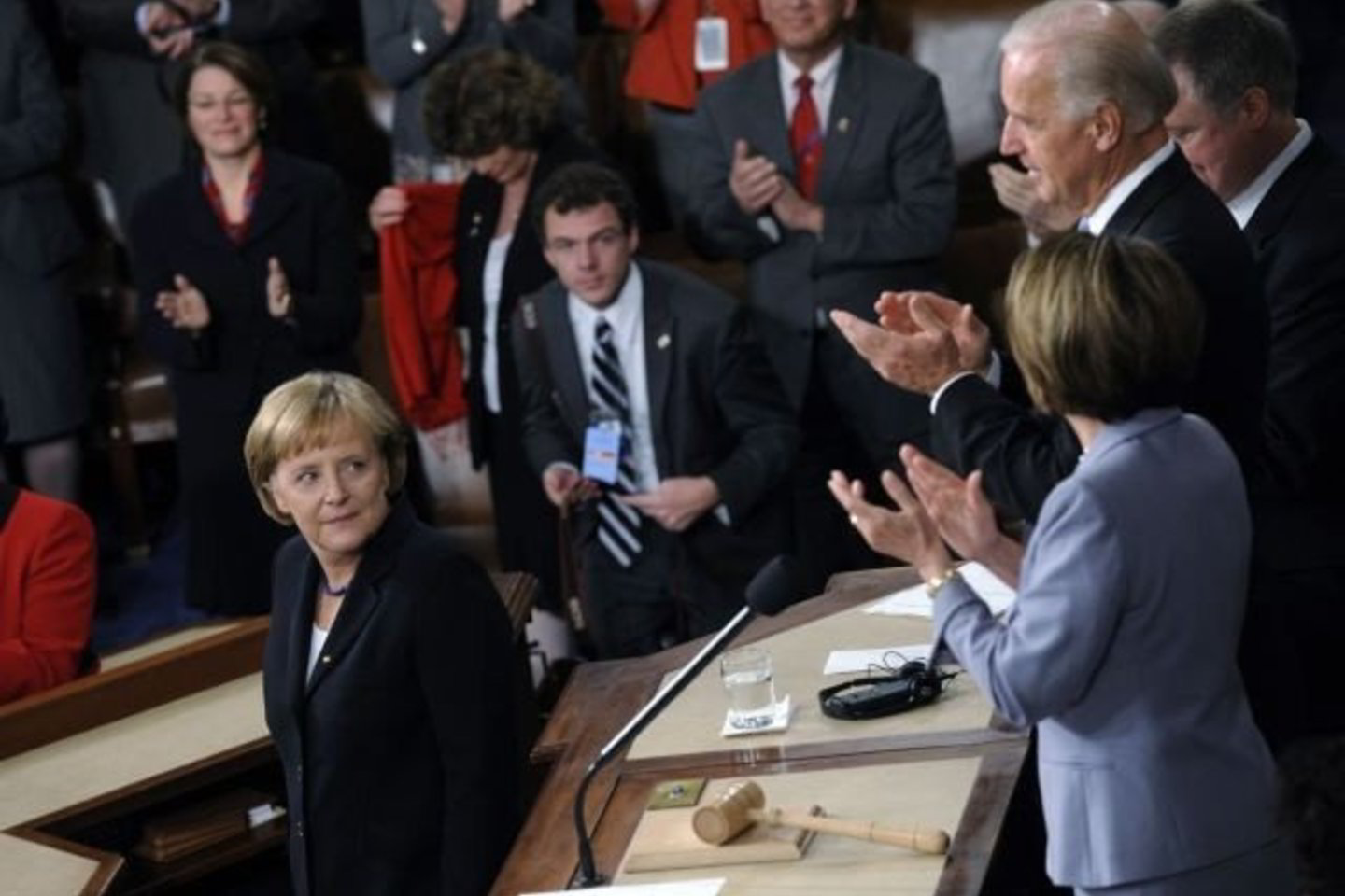 A.Merkel kalbą ne kartą pertraukė plojimai.