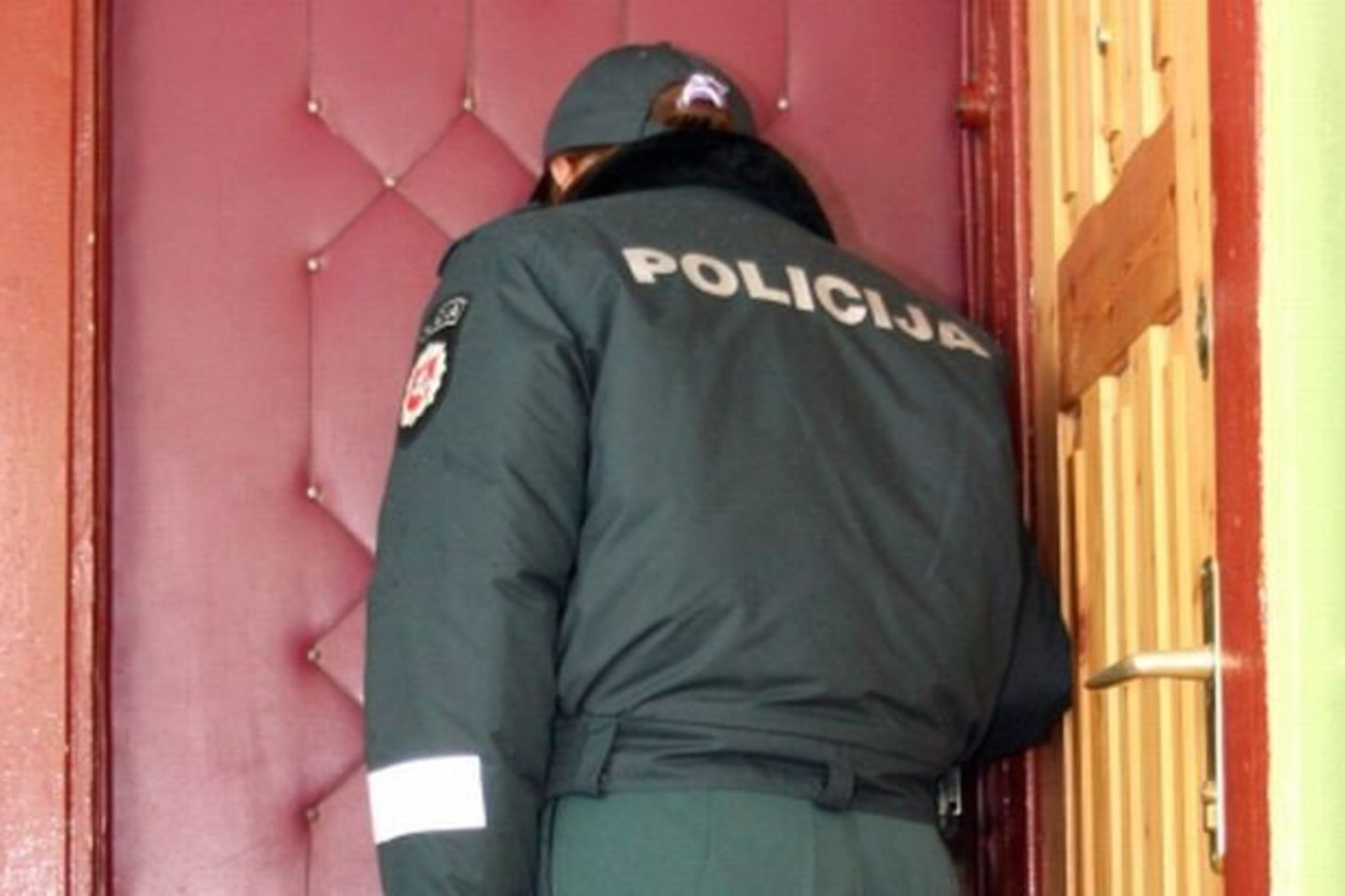 Policijos pareigūnams teko raminti neblaivų vyriškį.