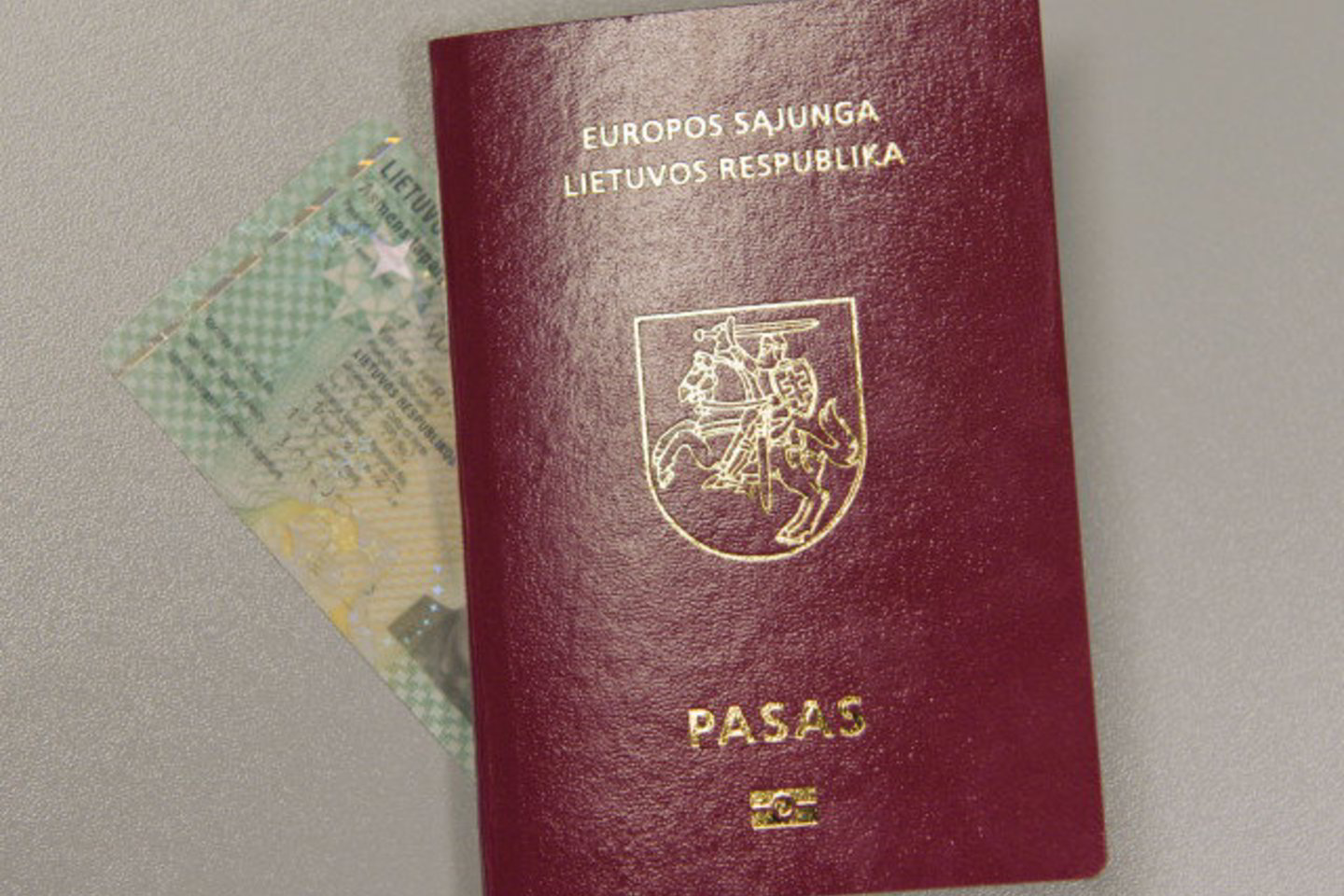 Lenkai šaiposi, kad tikra pavardė pagal lietuvius, yra tik lietuviška.