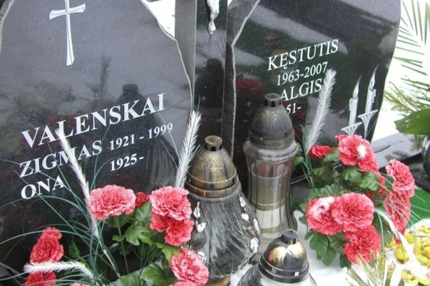 Artimieji baiminasi, jog šeimos kapavietėje nebus galima laidoti dar ne mažiau nei dešimt metų.
