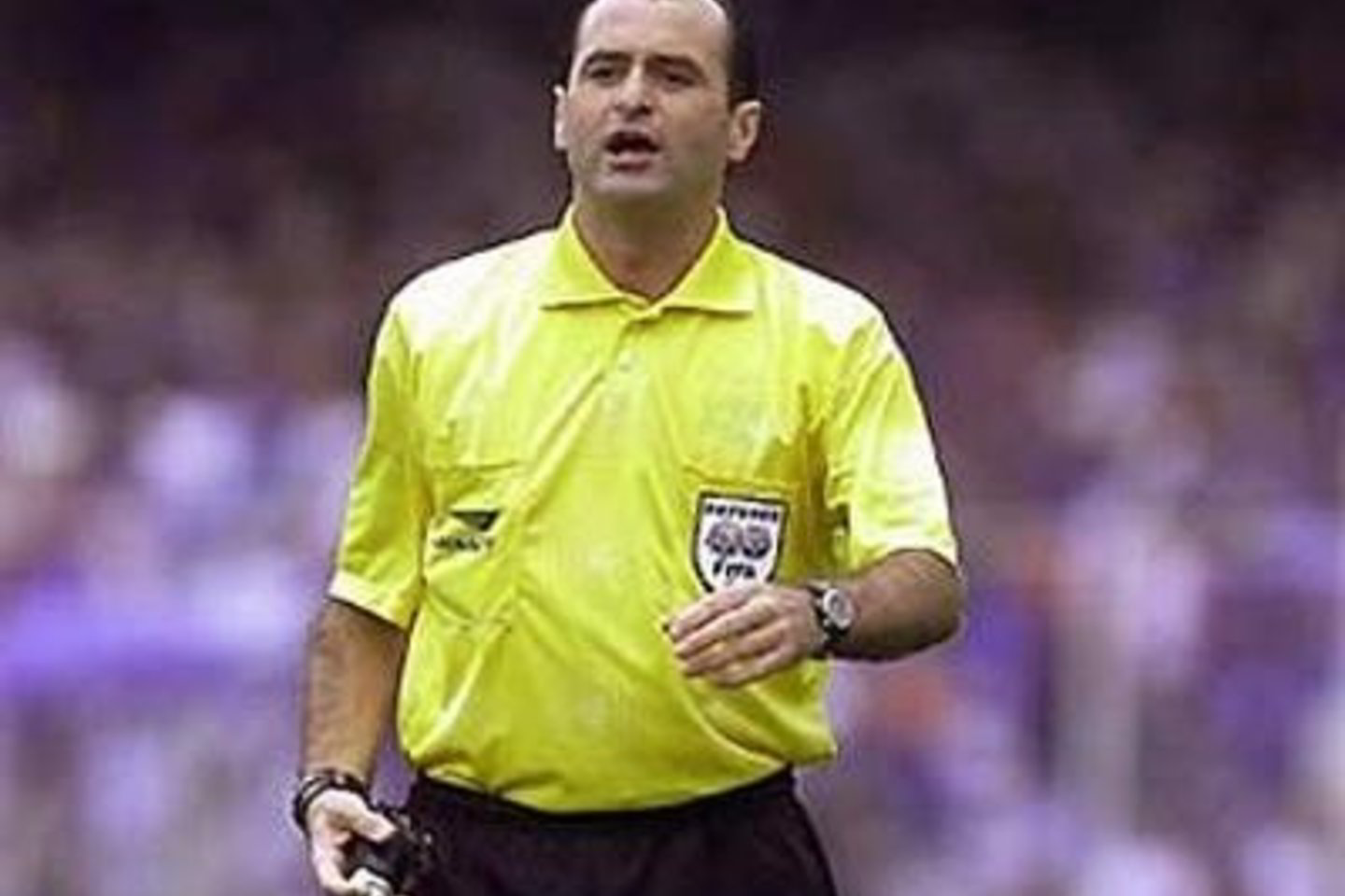 Brazilas C.E.Simonas teisėjavo dviejuose pasaulio čempionatuose.