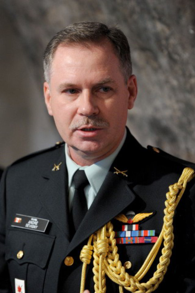 Krašto apsaugos ministerijoje antradienį akredituotas naujasis Kanados gynybos atašė Lietuvai pulkininkas A.Savigny.