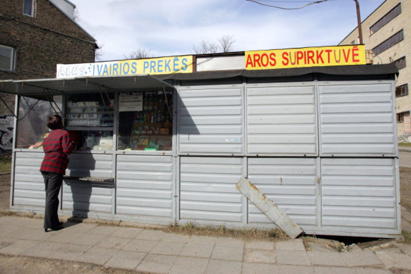 Lietuvoje yra apie 1000 alumi ir sidru prekiaujančių kioskų, kuriuose parduodama apie 1 proc. viso alkoholio.
