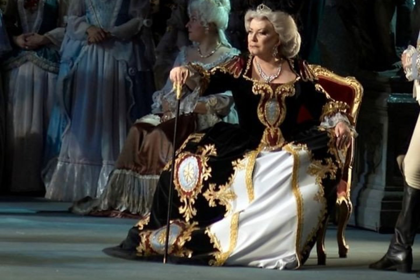 Scenoje pasirodys ir operos legenda – mecosopranas Jelena Obrazcova.