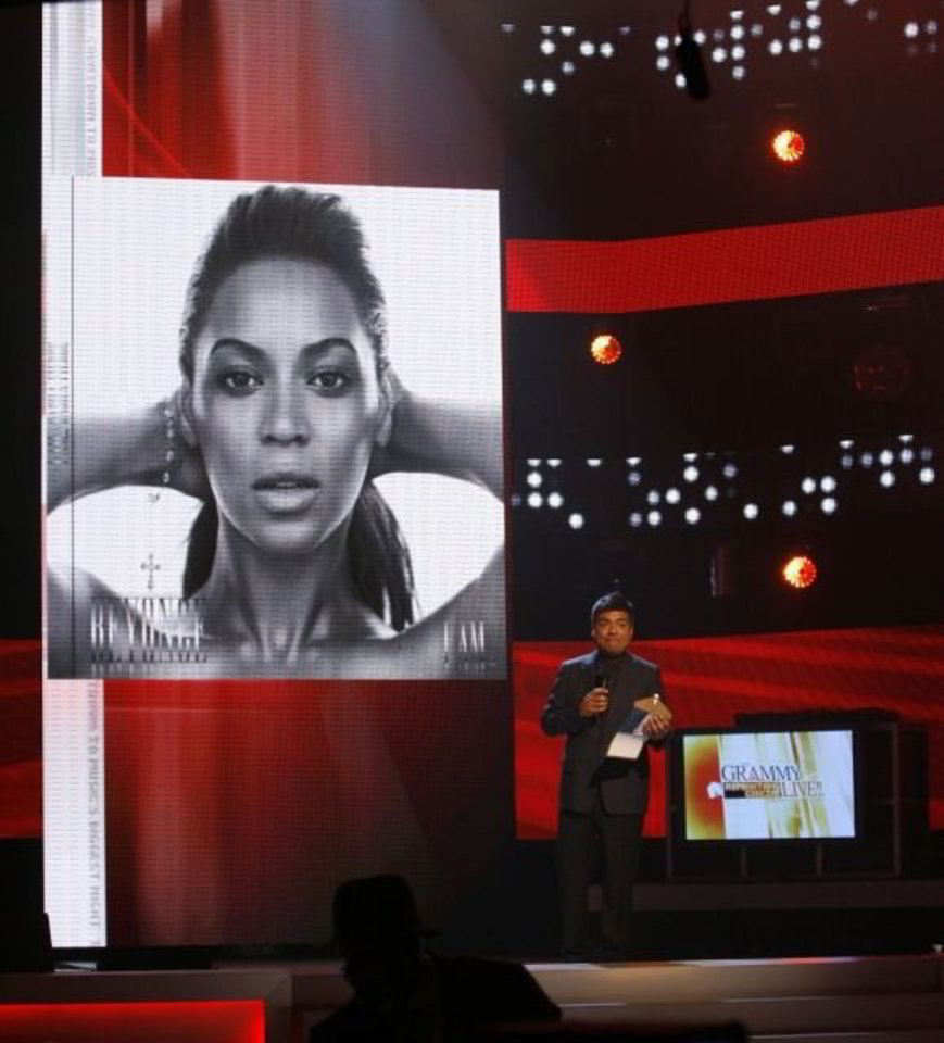 „Beyonce“ pretenduoja gauti 10 „Grammy“ apdovanojimų.