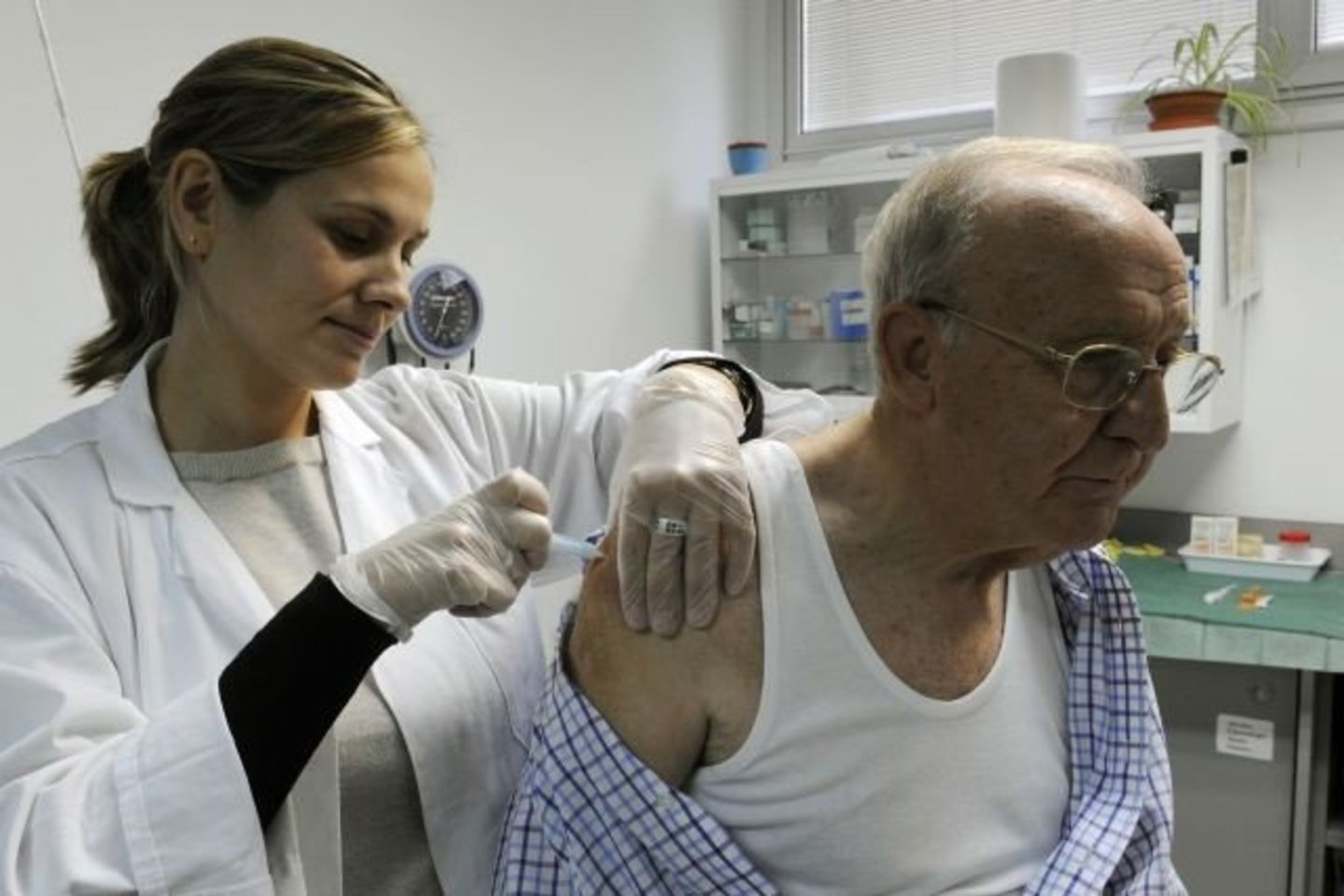 Lenkijos vyriausiojo sanitarijos inspektoriaus duomenimis, virusas A(H1N1) nustatytas 1360 ligonių.