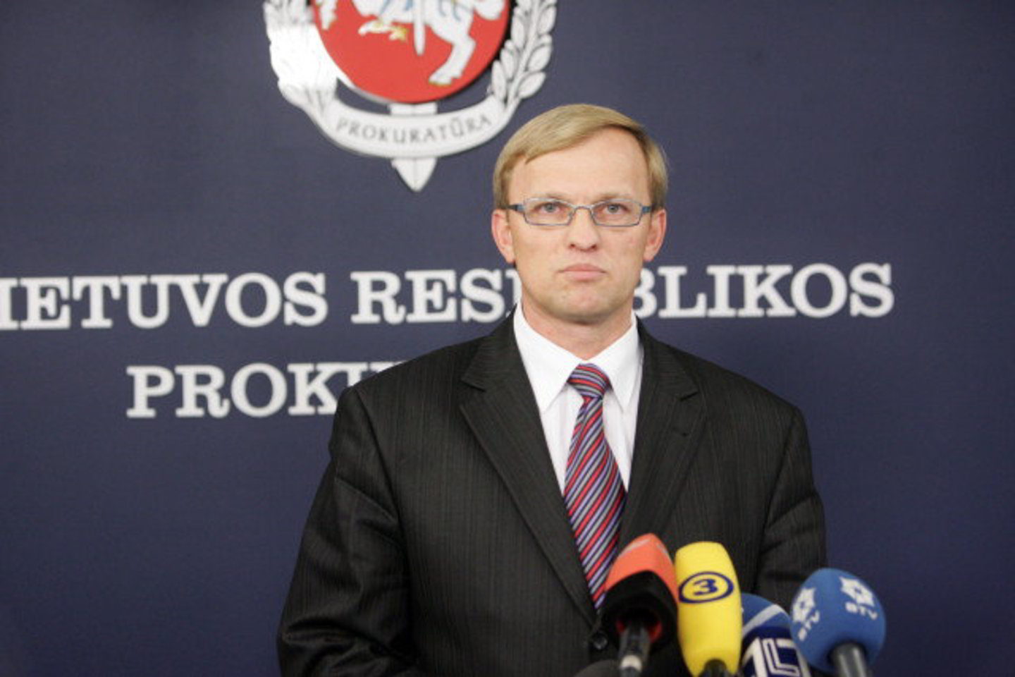 A.Valantiną nori versti trys konservatoriai.