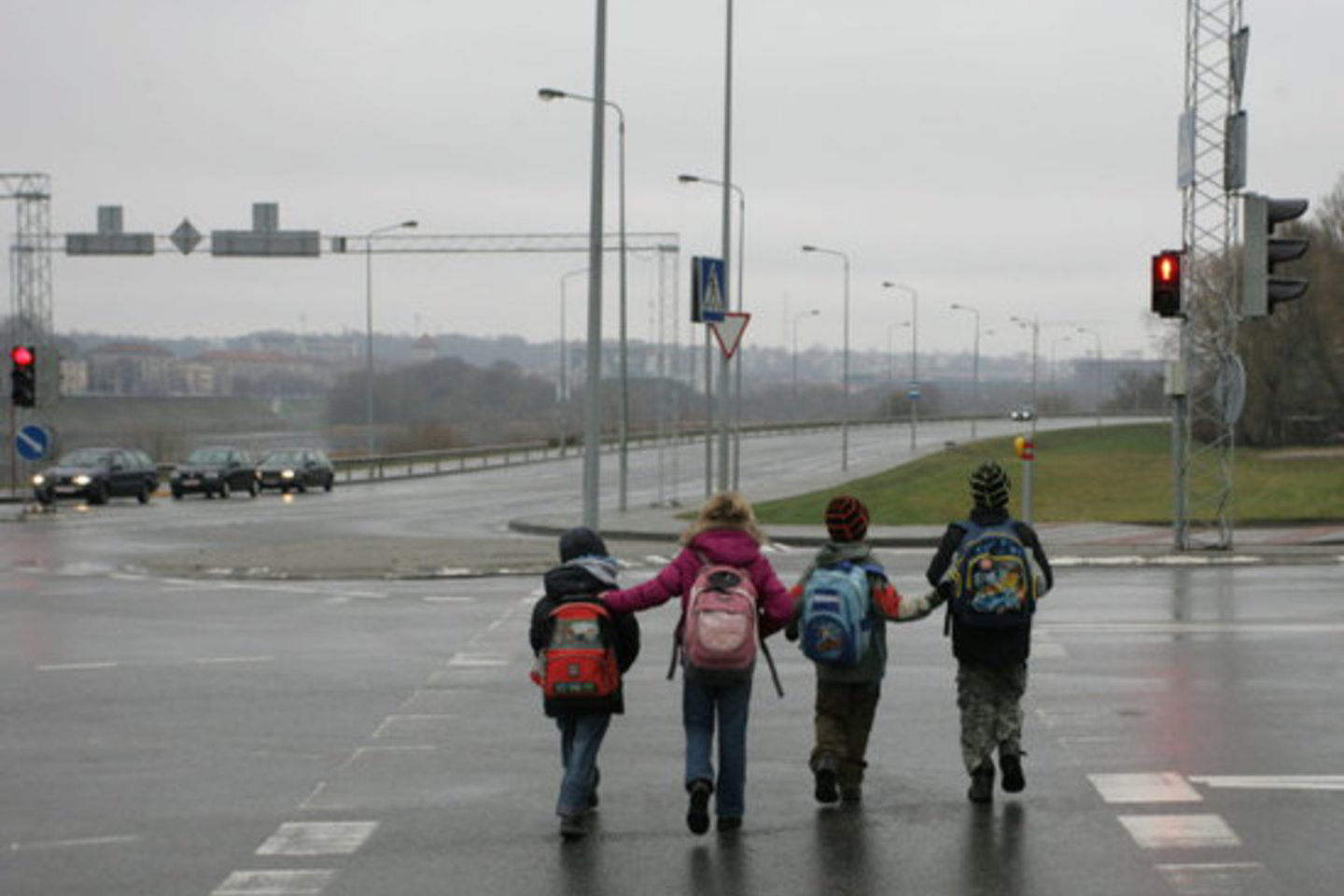 Per tyrimą taip pat pavyko nustatyti 5 vaikus skirtingose šalyse nuo 4 iki 12 metų, kurie buvo seksualinių nusikaltimų aukos.