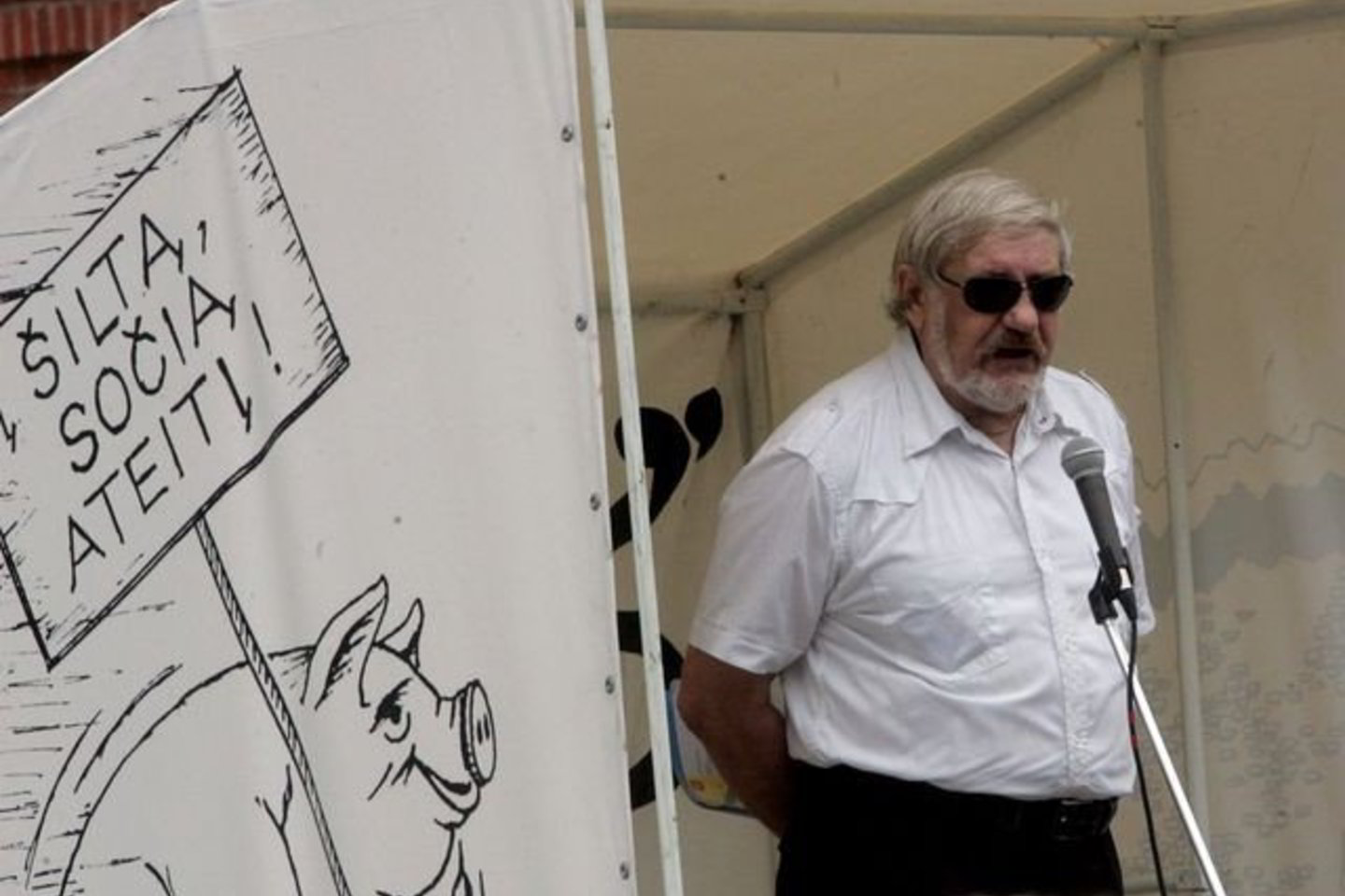 V.Šustauskas mėgsta akcijas, tačiau retai į jas susirenka daug žmonių.