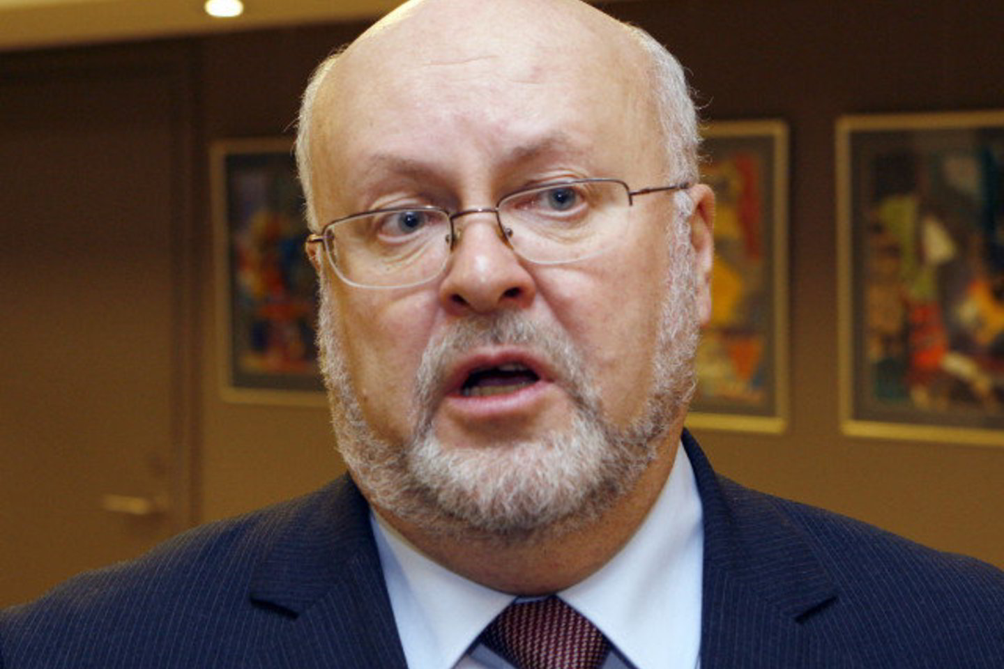 G.Navaitis siūlo žmones pratinti prie euro.