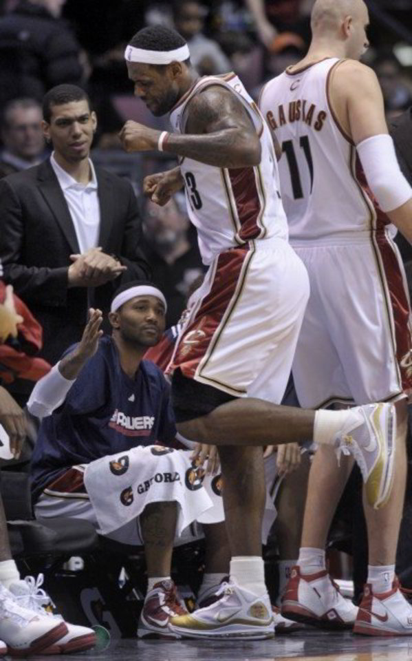 LeBron Jamesas pelnė 32 taškus, Ž.Ilgauskas - 3.