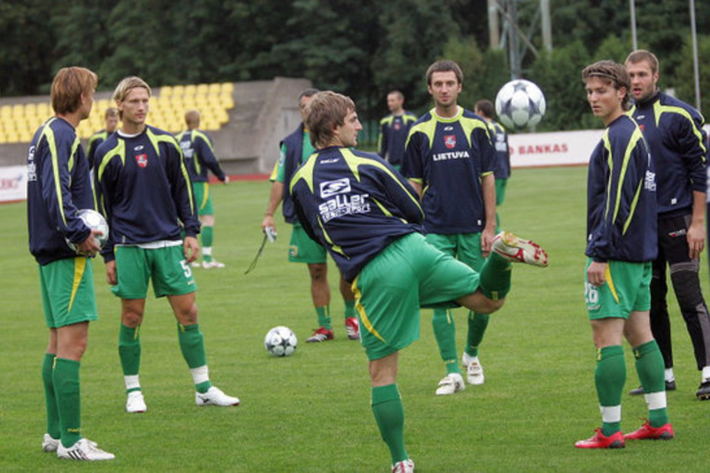 Lietuvos futbolo rinktinė pozicijos nepakeitė.