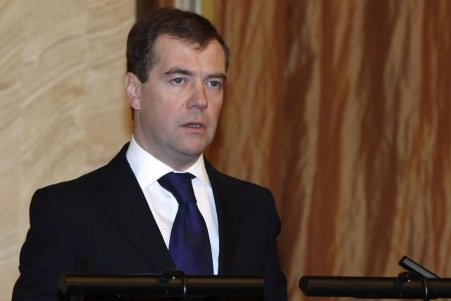 Rusijos prezidentas D.Medvedevas neteko patarėjo vidaus politikos klausimais.
