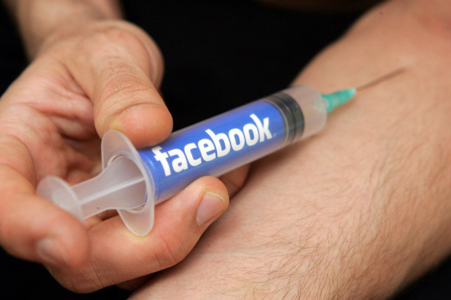 Aktyvūs socialinių tinklų dalyviai Lietuvoje yra beveik trečdalis gyventojų - 31 proc. apklaustųjų naudojasi socialiniais tinklais - „Facebook“ ar „Twitter“, o 7,4 proc. apklaustųjų asmeninę informaciją juose atnaujina kasdien.