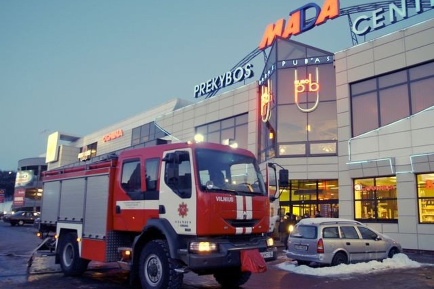 Gaisrininkai nebe pirmą kartą lėkė į "Mados" prekybos centrą.