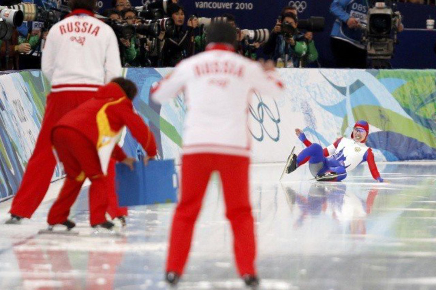Rusijos sportininkai olimpiadoje dažnai suklumpa.
