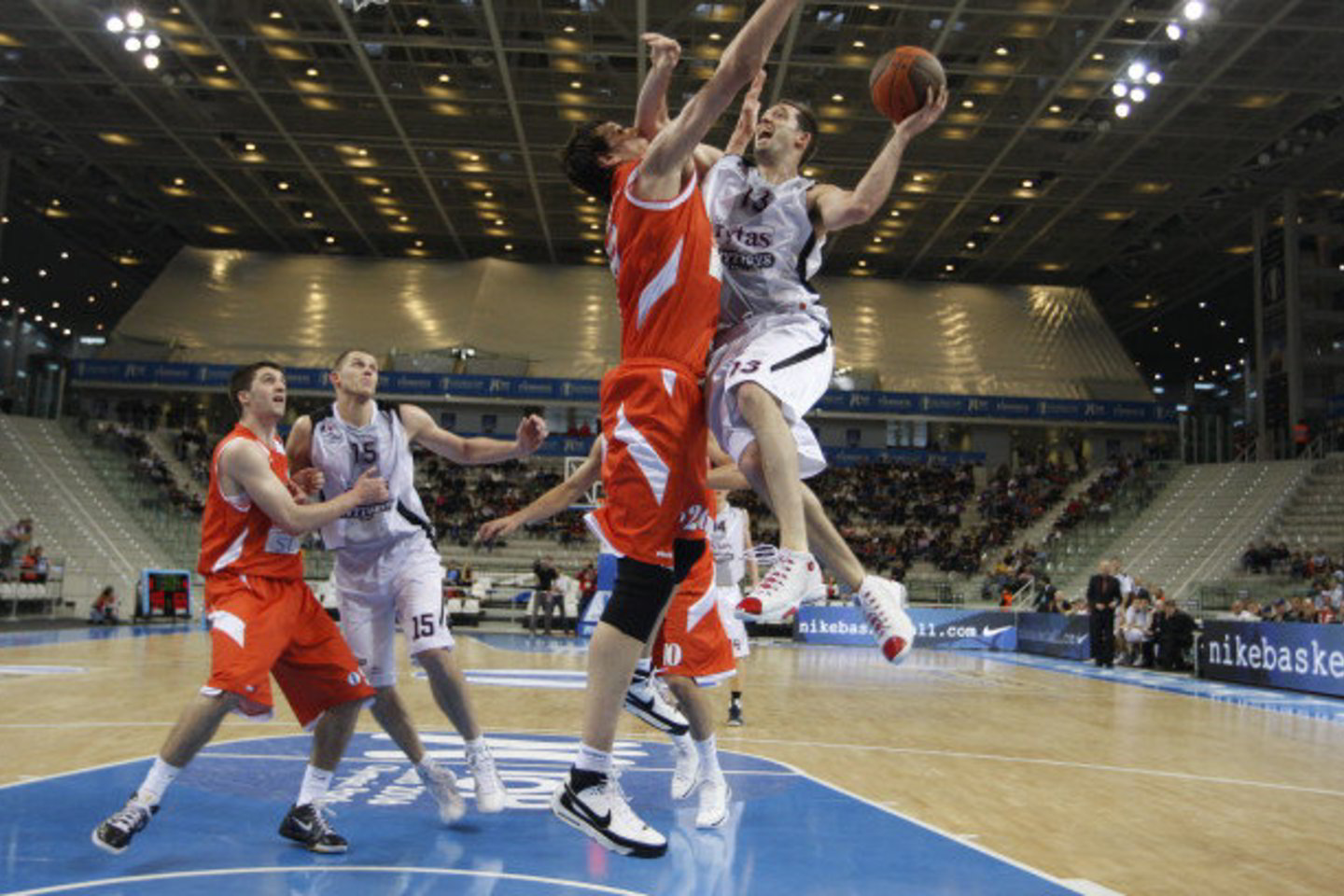 Praėjusį sezoną Turino „Palasport Olimpico“ arenoje vykusiame Europos taurės turnyro finalo aštuonete triumfavo Vilniaus "Lietuvos rytas".