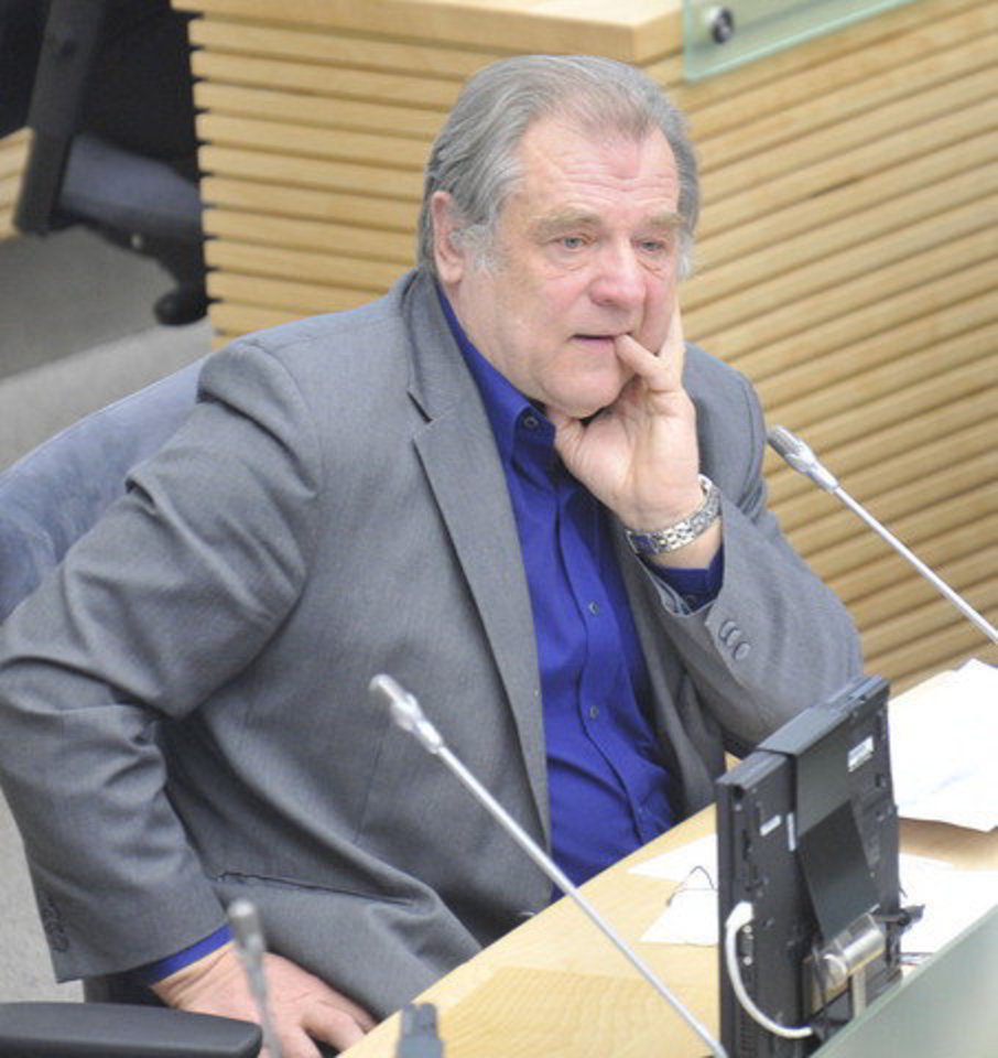 J.Veselka išsisuko su 100 litų bauda.