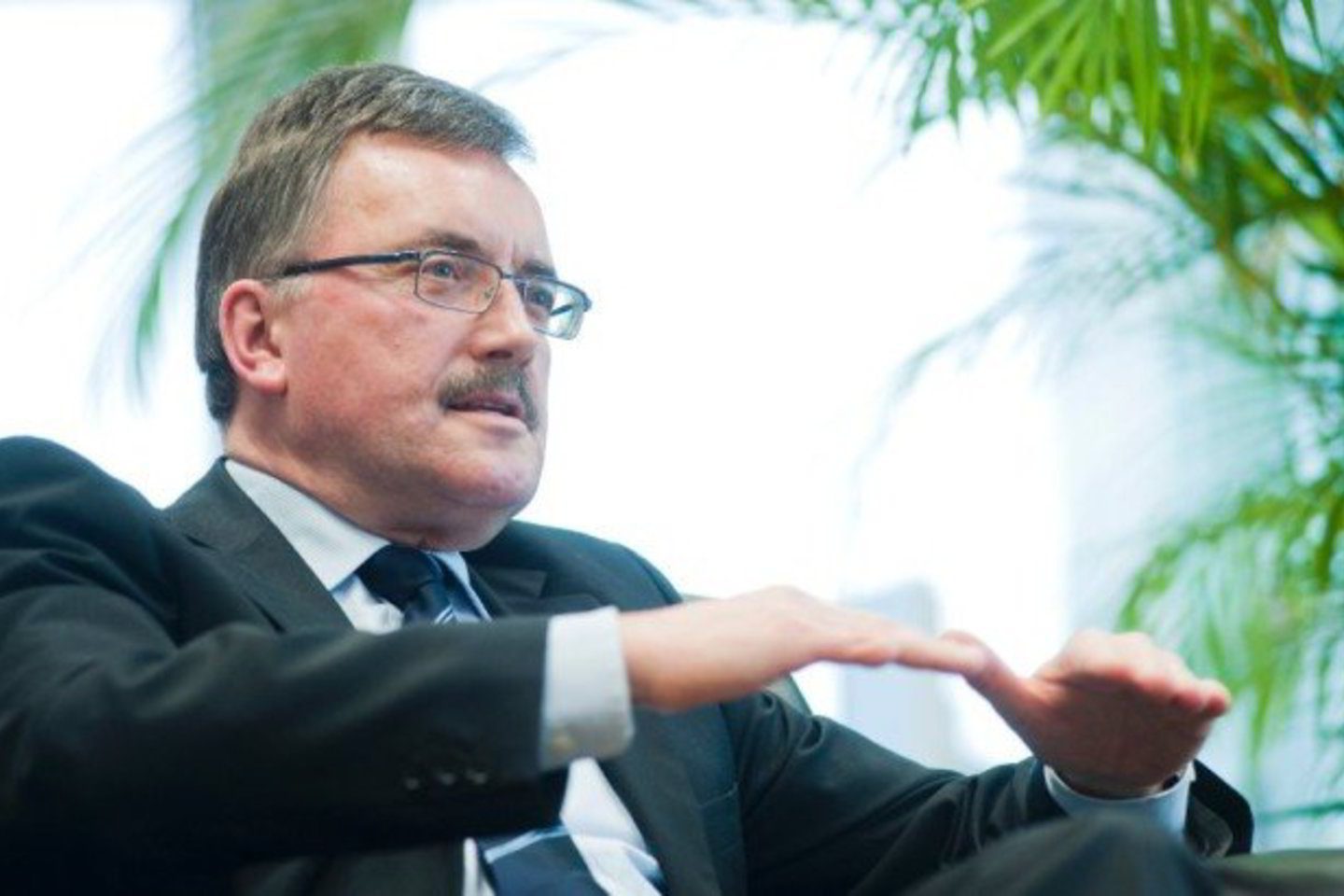 J.Starkas pripažįsta, kad šiuo metu ES bendroji valiuta susidūrė su didžiausiais išbandymais per visą Europos pinigų sąjungos gyvavimo laikotarpį.