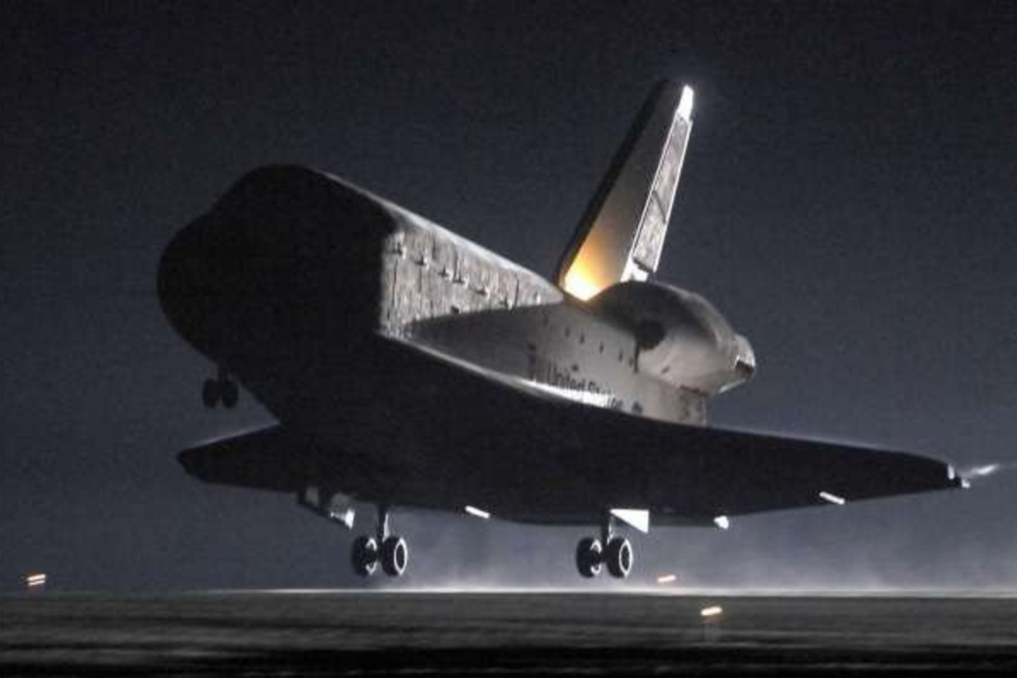 „Endeavour“ nusileido sėkmingai.