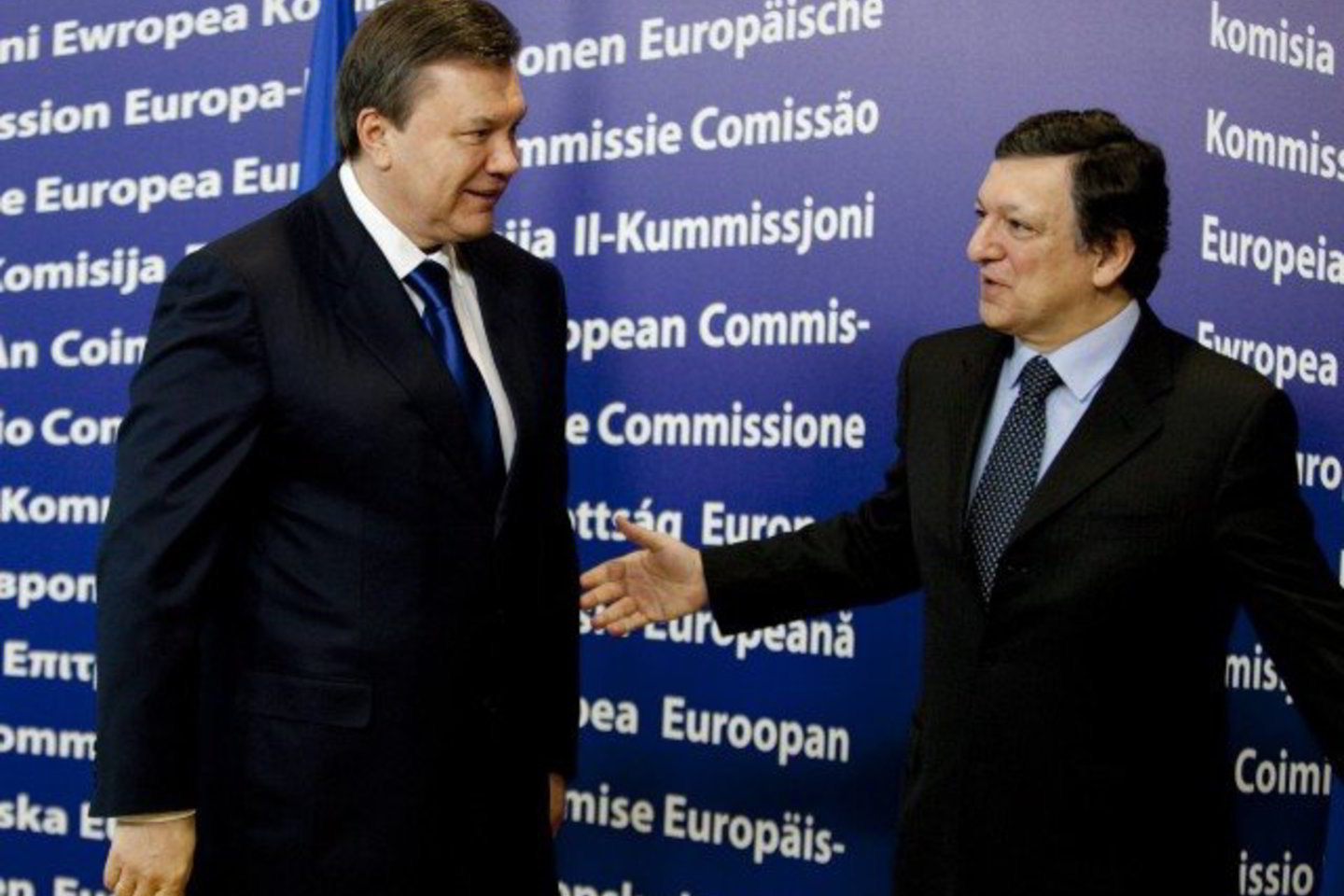 V.Janukovyčius pirmąjį vizitą skyrė Briuseliui.