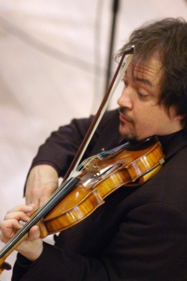 50-metį šiemet minintis Lietuvos kamerinis orkestras šį šeštadienį, kovo 6 d., Filharmonijoje koncertuos su solistu ir dirigentu, orkestro meno vadovu Sergejumi Krylovu