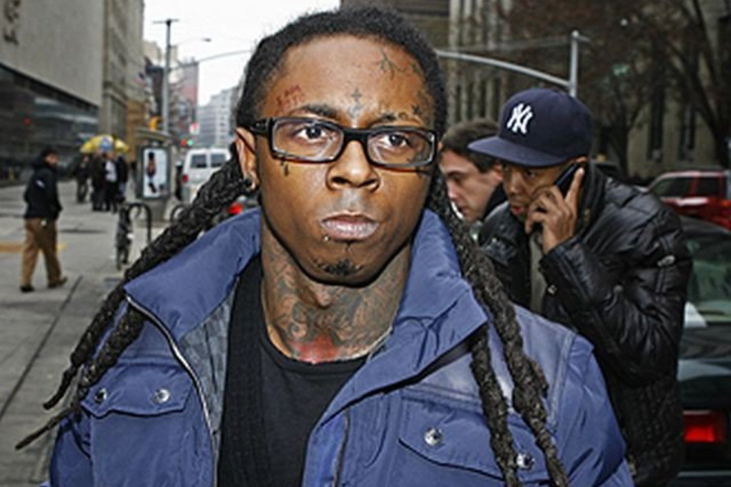 Lil Wayne'as tikisi, kad bausmę viename Niujorko kalėjime jis atliks atskirtas nuo kitų kalinių.
