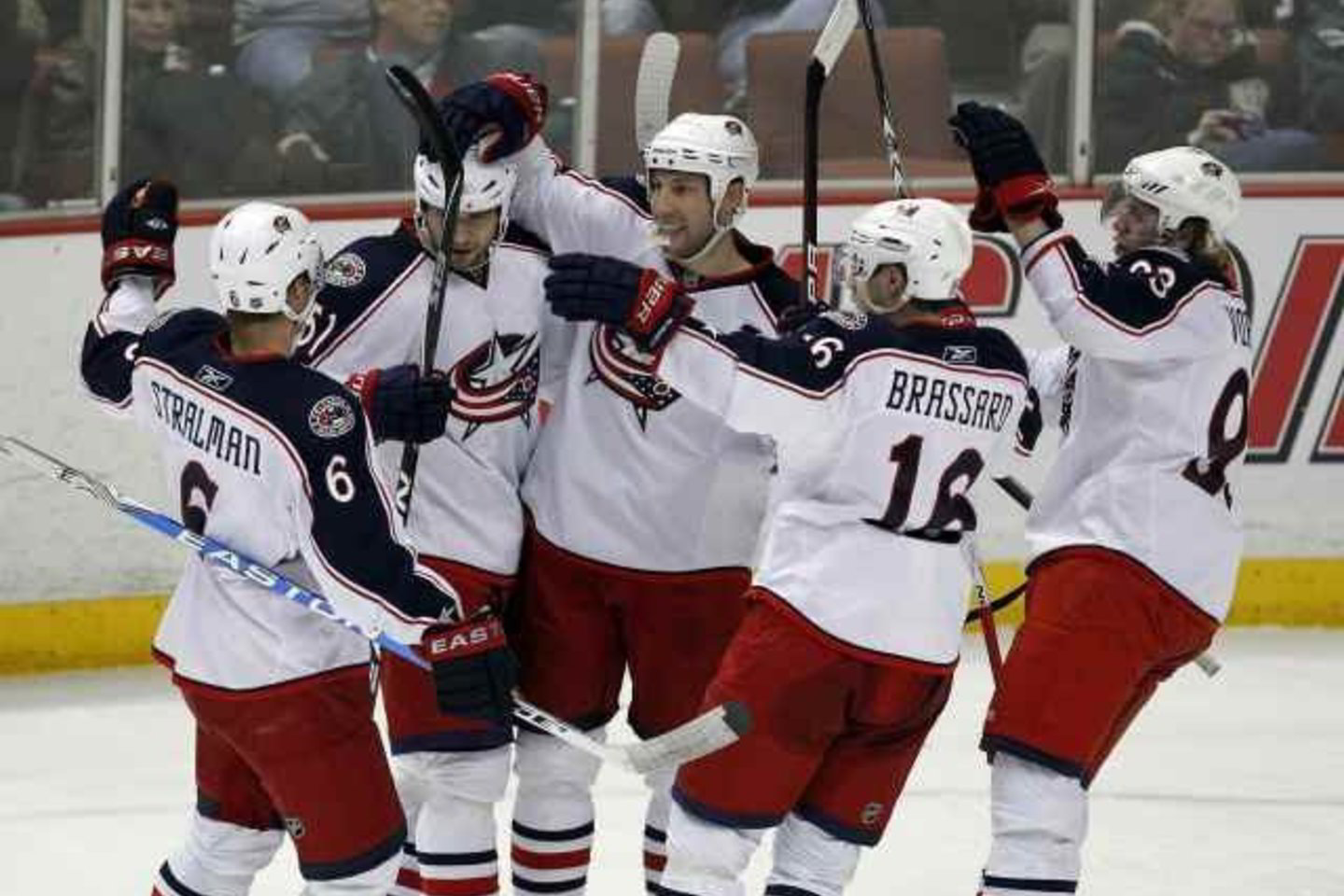 „Blue Jackets“ nutraukė penkių pralaimėjimų seriją.