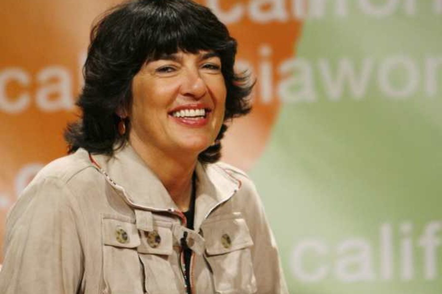 27 metus CNN dirbusi Ch.Amanpour palieka šį kompanijai „Time Warner“ priklausantį televizijos tinklą jam sunkiu metu,