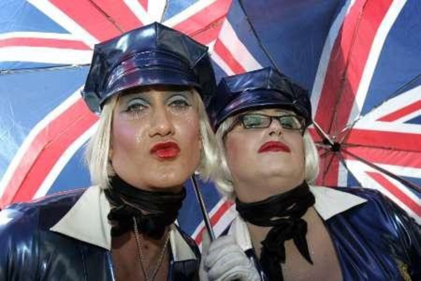Britai paskutinę vietą užėmė todėl, kad Didžiosios Britanijos gyventojai išleidžia mažiausiai pinigų drabužiams.