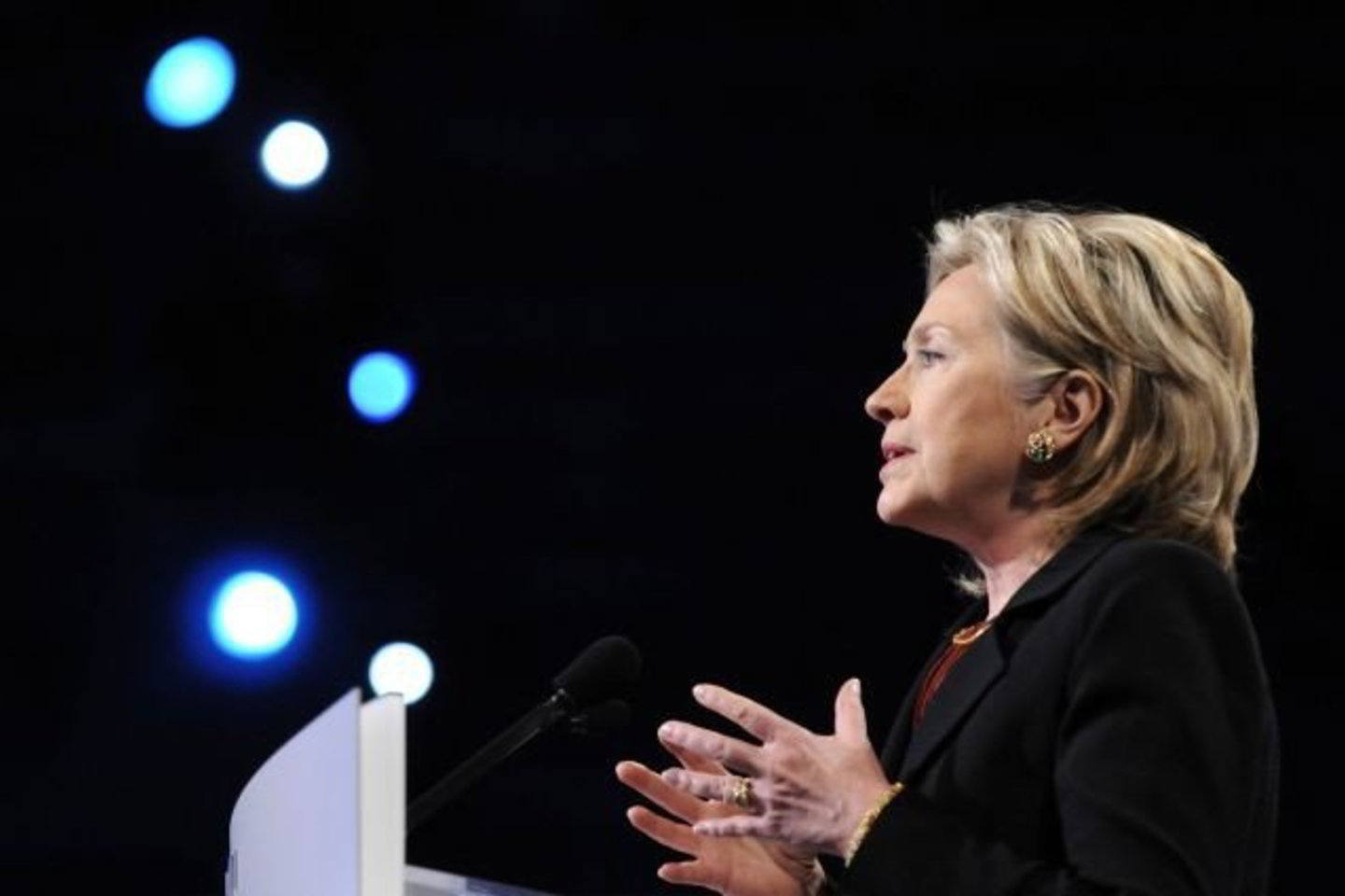 H.Clinton sakė, kad derybos su B.Netanyahu dėl Izraelio sprendimo gali atkurti pažeistą pasitikėjimą.