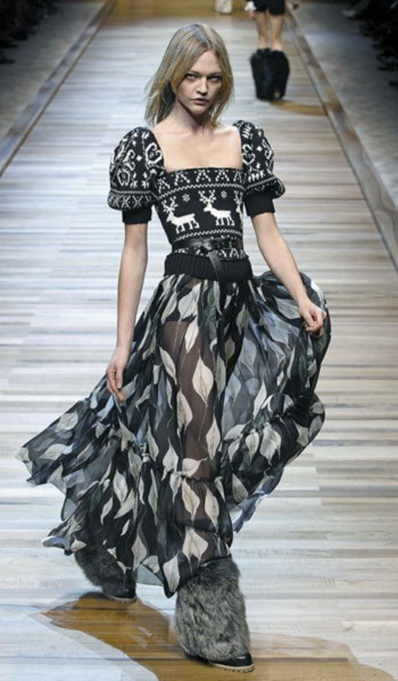 "D&G".