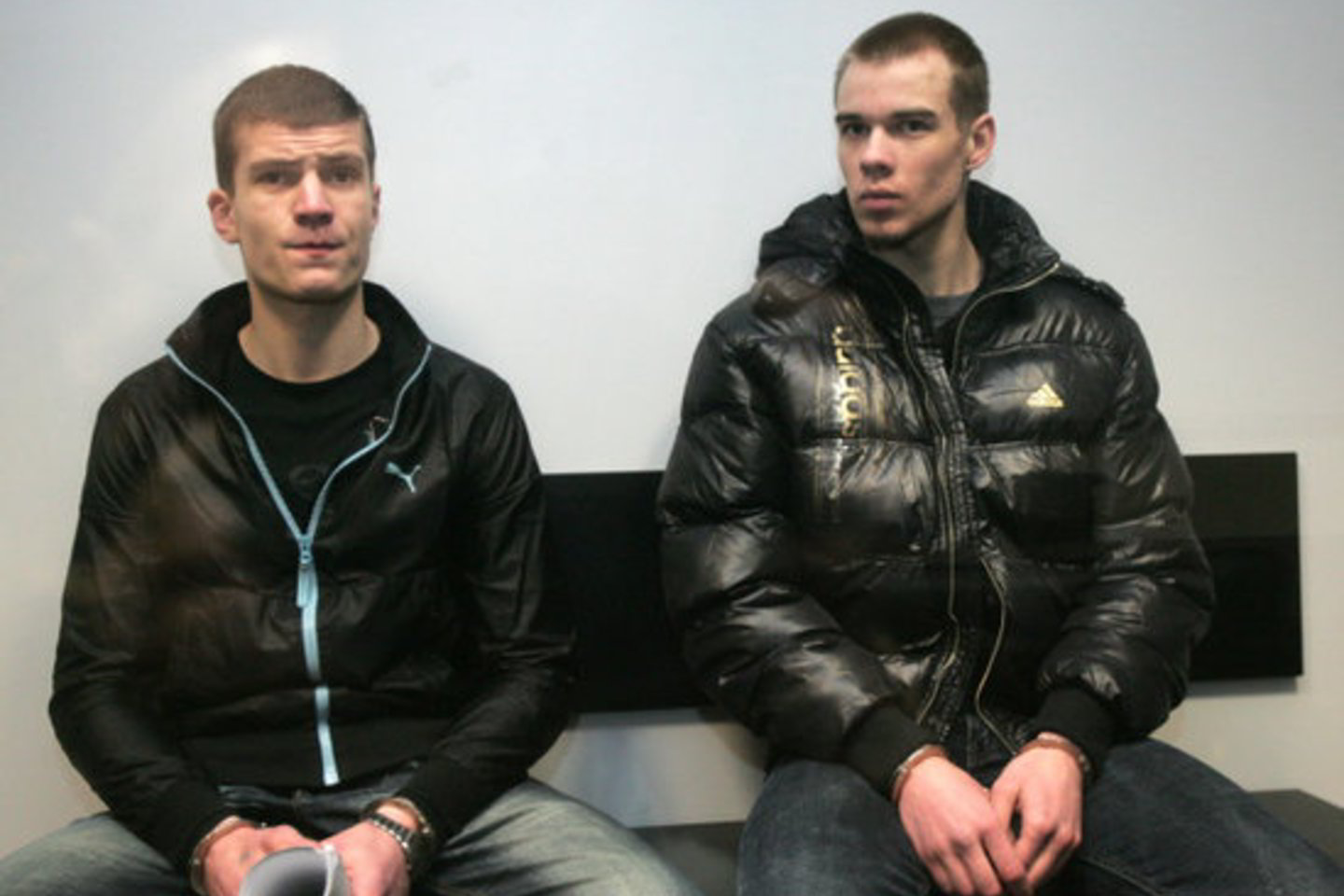 Kęstas Viršutis (kairėje) už studento nužudymą nuteistas 10 metų kalėti, jo bendrininkas Ovidijus Vedegys nelaisvėje praleis 6 metus