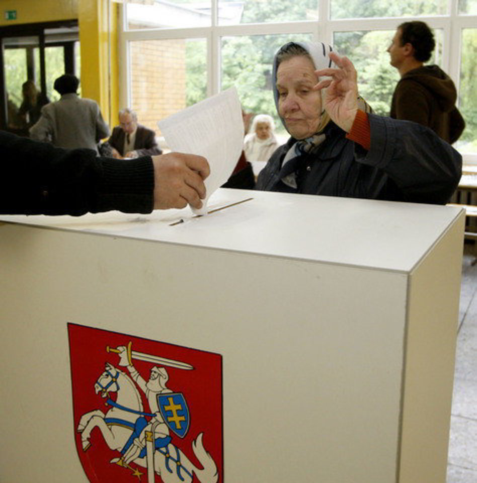 Kas trečias respondentas tvirtino, kad rinkimuose nebalsuotų.