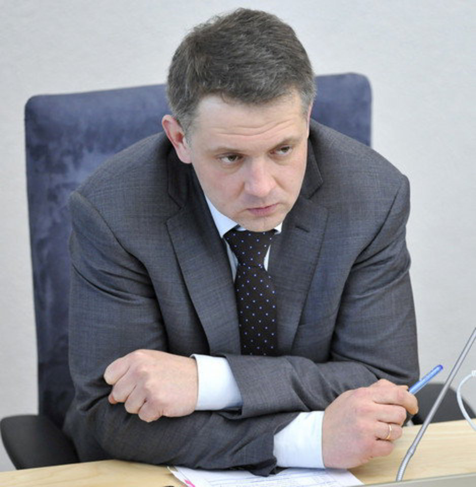Ministras teigia neturėjęs jokios informacijos apie A.Urbono nusikalstamą veiklą prieš paskiriant jį pašto vadovu.